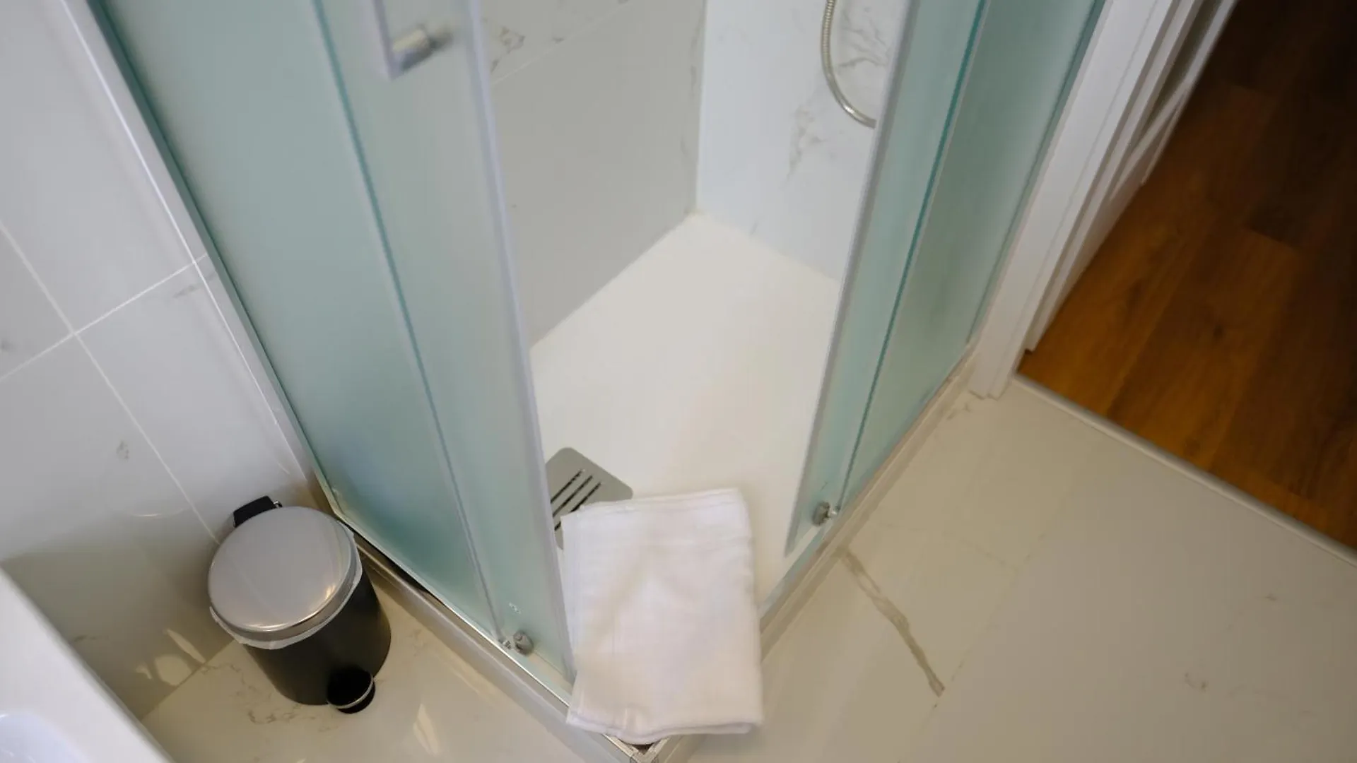 Appartamento La Nuova Casa Di Zia - Near Metro A Ponte Lungo Roma
